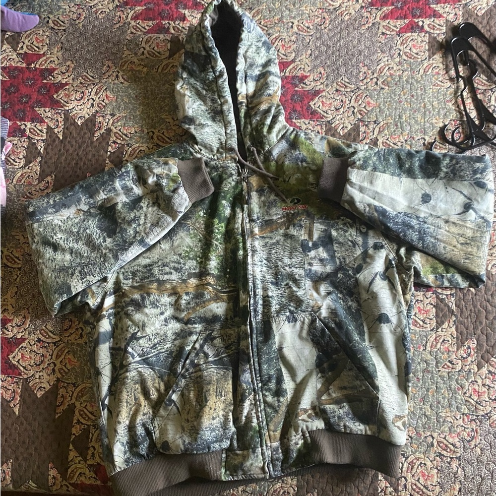 Mossy Oak Camouflage Puffer Jacket Green and Brown